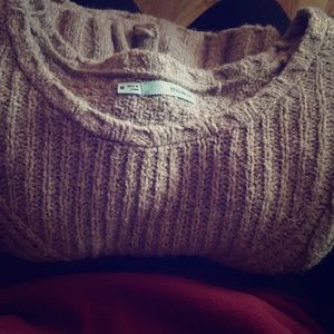 Cozy Maurice’s sweater